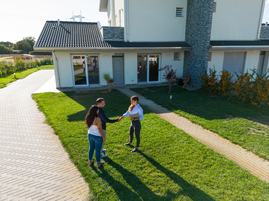 talking to the realtor